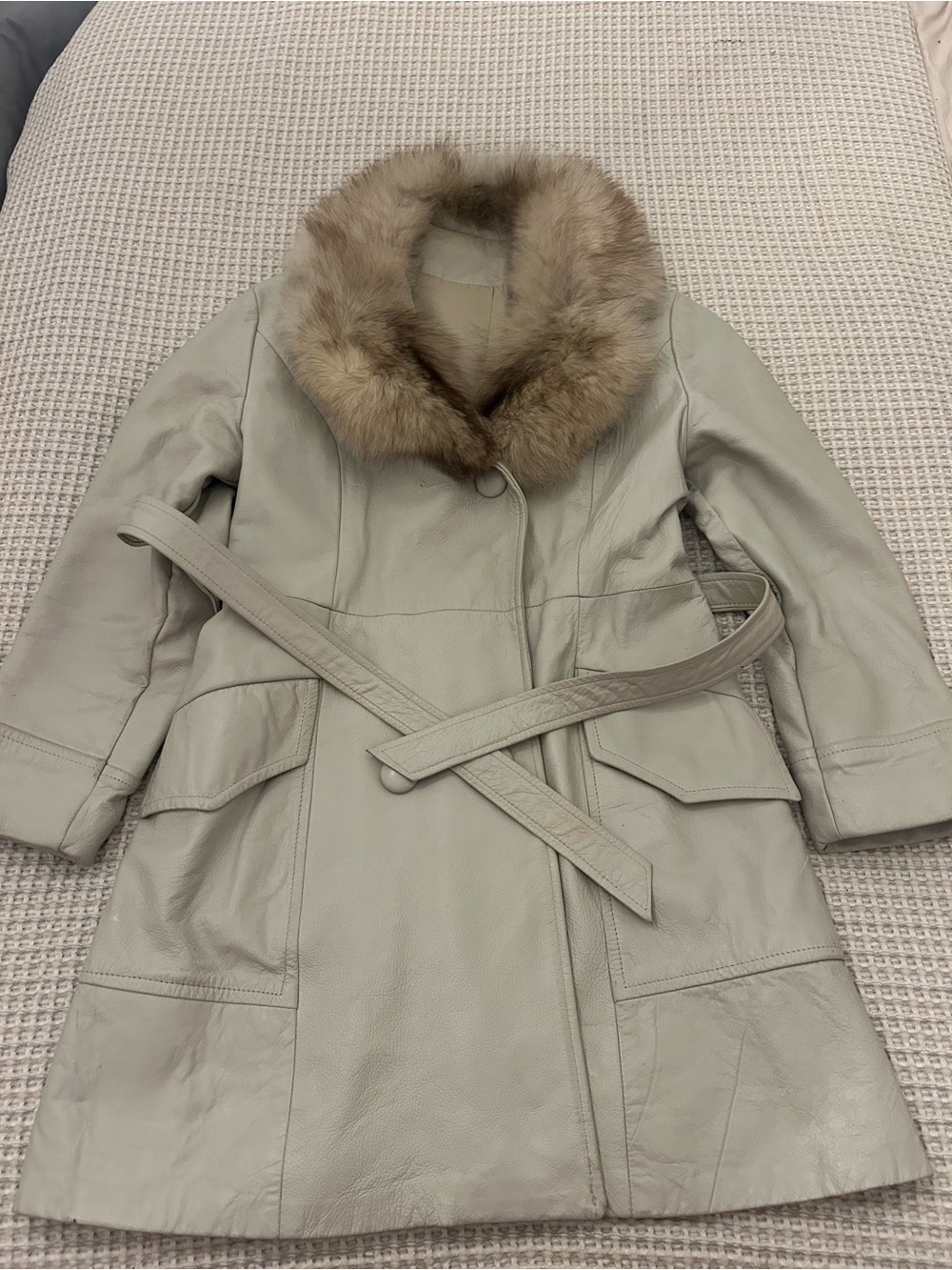 Women's Taupe Leather Trench Coat with Fur Collar VINTAGE READ DESCRIPTION!